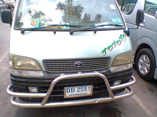 นำเสนอรถตู้โตโยต้าเครื่อง 2800 เบาะไม่ขาดพร้อมโอนเดิมๆๆ สภาพภายในสวย รถอยู่แยกวรบือร้อยเอ็ด
