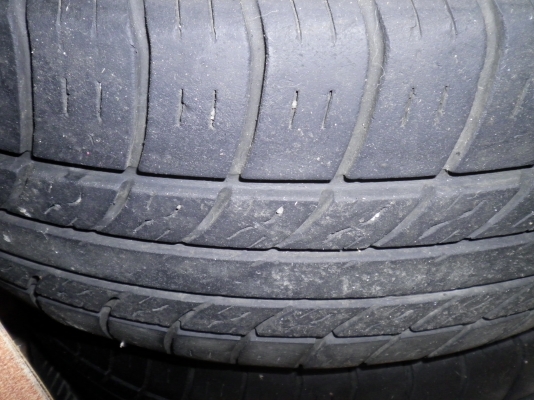 ยางดอกเยอะ 205/65/15 ปี10 แชมป์เปี้ยน