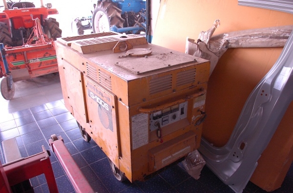 เครื่องปั่นไฟ 10 kv