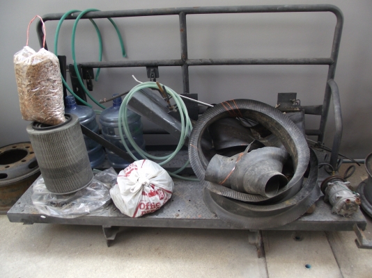 ถังน้ำมัน UD ใหม่ และถัง Isuzu มือสอง