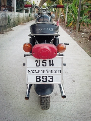 +++ sale honda cd125 สภาพสวย เครื่องเดิม ทะเบียนแท้+โอนได้ ภาษ๊เต็ม +++