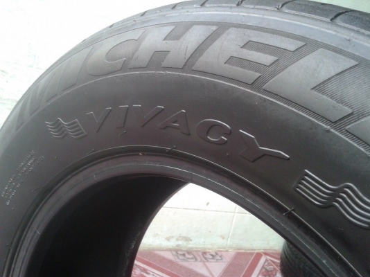 ขายยาง205/65/15"(2เส้น =   800บ.)MICHELIN.vivacy