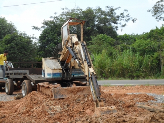 ขาย แบ็คโฮ KOMATSU PC 30 และ NISSAN S&amp;B15 บูมสไลด์ซ้าย ขวา
