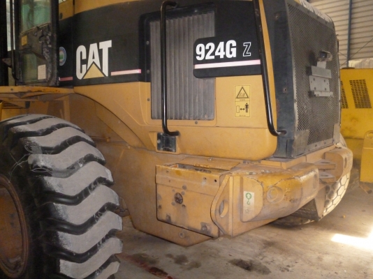 ขายด่วนรถตัก CAT924G  ตัดขายถูกๆรถกลับมาจากงานเช่ามีการใช้งานในไทย แต่สภาพพร้อมใช้ราคาถูก สนใจโทรเลยค่ะ 087-3310254 เจี๊ยบค่ะ
