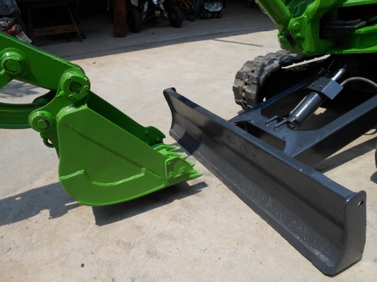 ขาย รถขุด MITSUBISHI MM30  เก่านอกแท้ปรับสภาพแล้วพร้อมใช้