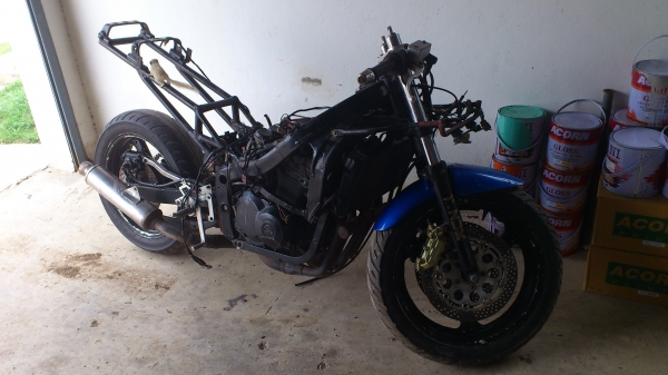 ขาย GSX-F 400 ตามสภาพ ขาย GSX-F 400 ตามสภาพ