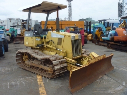 โคมัสสุ D20P-7