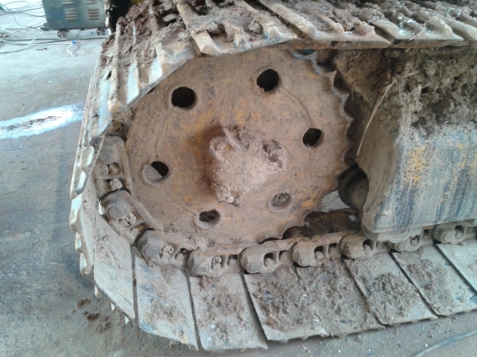 ขายตัวเดิน KOMATSU 12 HL ทั้งชุด เหมาะทำรถเกี่ยวข้าว