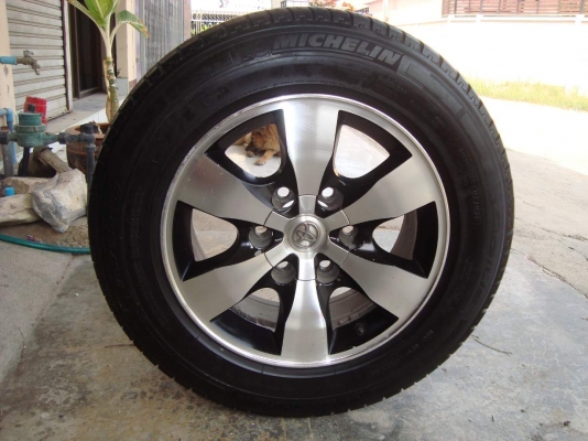 ขายล้อแม็กฟอจูนเนอร์ขอบ 16พร้อมยาง