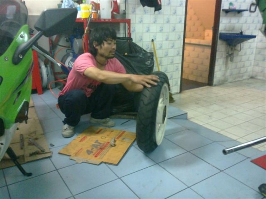 ขายยาง IRC ติดรถCBR250ของใหม่ครับลด20\% โคตรถูก