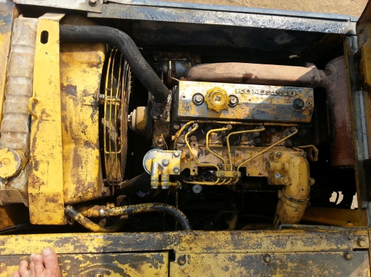 ขายด่วน! รถแบ๊คโฮ Komatsu PC 60 รุ่น 3 ราคาถูก ขายด่วน! รถแบ๊คโฮ Komatsu PC 60 รุ่น 3 ราคาถูก