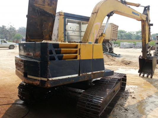 ขายด่วน! รถแบ๊คโฮ Komatsu PC 60 รุ่น 3 ราคาถูก ขายด่วน! รถแบ๊คโฮ Komatsu PC 60 รุ่น 3 ราคาถูก