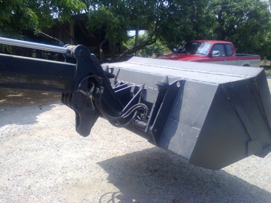 ลดราคาเป็นแสนครับ!รถตักล้อยาง สภาพสวย ราคาถูก ลดราคาเป็นแสนครับ!รถตักล้อยาง สภาพสวย ราคาถูก