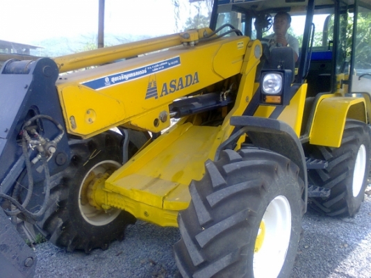 ลดราคาเป็นแสนครับ!รถตักล้อยาง สภาพสวย ราคาถูก ลดราคาเป็นแสนครับ!รถตักล้อยาง สภาพสวย ราคาถูก