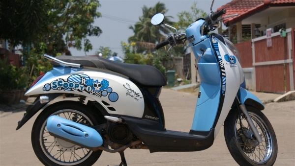 ของดีราไม่แพง Scoopy i