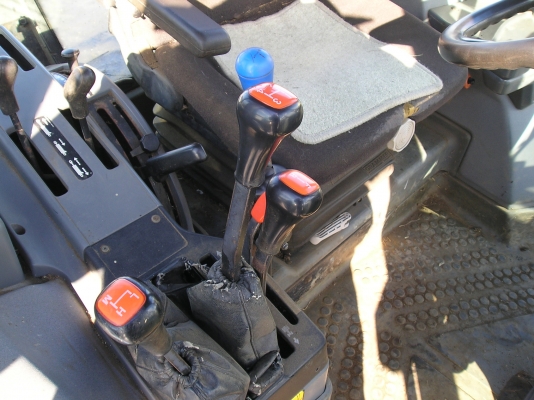 รถไถนิวฮอลแลนด์ 7840