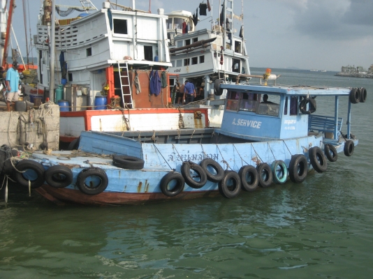ขายและรับจ้างรายเดือน เรือเอี้ยมจุ๊นไม้สัก สภาพดี