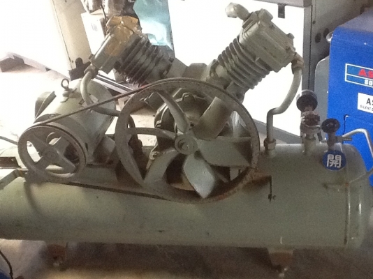 ปั๊มลม oil free 5 Hp hitachi bebicon เก่าญี่ปุ่น ขายตามสภาพ