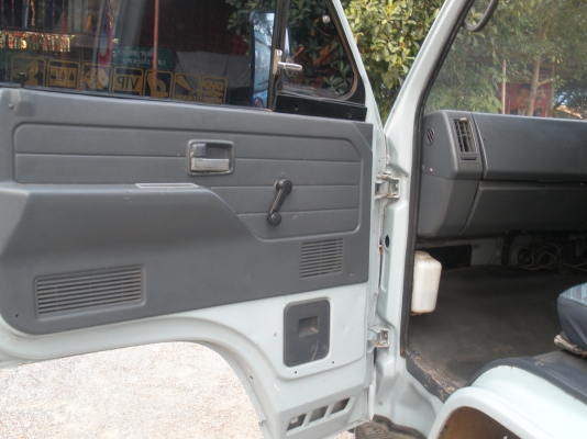 ขายNPR 115แรง ดั้มเกษตรกระบะปริเนียม ราคา700,000 ต่อรองได้ครับ