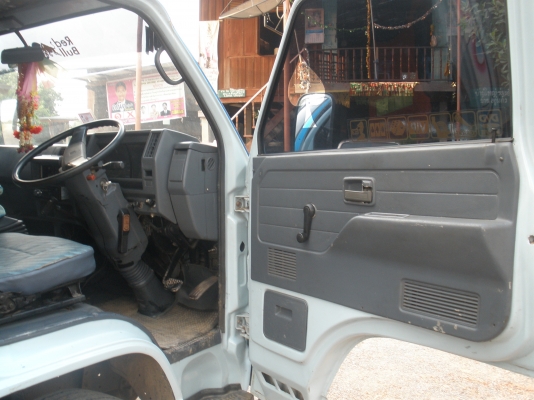 ขายNPR 115แรง ดั้มเกษตรกระบะปริเนียม ราคา700,000 ต่อรองได้ครับ