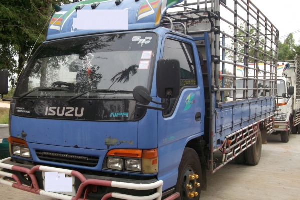 NPR  130 ห้างแท้ 5เมตร เล่มทะเบียนพร้อมโอน