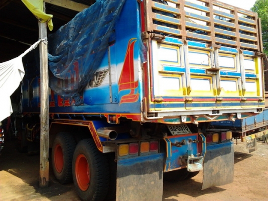 ขาย 10ล้อพ่วงแม่ลูกดั๊ม ISUZU DECA 270 EURO l (ยูโรวัน) แม่ปี46 กระดั๊มมิเนียม ลายสวยจัด พื้นดีไม่ผุ เครื่องเดิม เกียร์เดิม แห้งดี แรงไม่ตก ไม่หลวม ช่วงล่างสวยคัสซีดี ยางสวย10เส้น แอร์ หร้อม ภายในสวย คอนโซลครบ สะอาด หัวบางไม่ผุ ลูก2คานดั๊ม สามมิตรลอนเฉียง