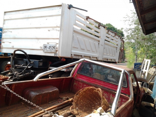 ขาย 10ล้อพ่วงแม่ลูกดั๊ม ISUZU DECA 270 EURO l (ยูโรวัน) แม่ปี46 กระดั๊มมิเนียม ลายสวยจัด พื้นดีไม่ผุ เครื่องเดิม เกียร์เดิม แห้งดี แรงไม่ตก ไม่หลวม ช่วงล่างสวยคัสซีดี ยางสวย10เส้น แอร์ หร้อม ภายในสวย คอนโซลครบ สะอาด หัวบางไม่ผุ ลูก2คานดั๊ม สามมิตรลอนเฉียง