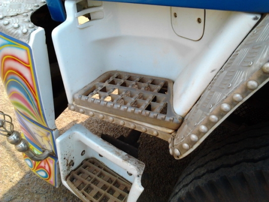 ขาย 10ล้อพ่วงแม่ลูกดั๊ม ISUZU DECA 270 EURO l (ยูโรวัน) แม่ปี46 กระดั๊มมิเนียม ลายสวยจัด พื้นดีไม่ผุ เครื่องเดิม เกียร์เดิม แห้งดี แรงไม่ตก ไม่หลวม ช่วงล่างสวยคัสซีดี ยางสวย10เส้น แอร์ หร้อม ภายในสวย คอนโซลครบ สะอาด หัวบางไม่ผุ ลูก2คานดั๊ม สามมิตรลอนเฉียง