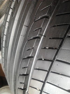 ขายยาง215/60/16 ปี 09 YOKOHAMA  db JAPAN   1  ชุด