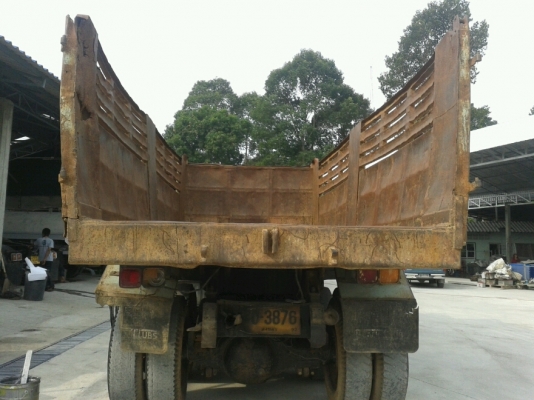 ISUZU ROCKY 195
