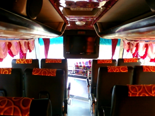 ต้องการขายรถบัส8ล้อ2ชั้น