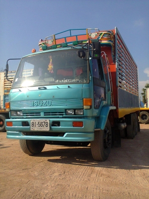 ขายสิบล้อเพลาเดียวคลัชซีหน้ายาวเครื่องมิตซู160 ทะเบืยนเต็มพร้อมโอน