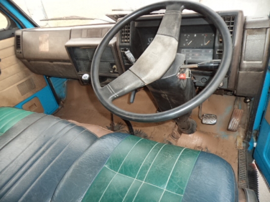 ขายรถอีซูซุNKR6ล้อช่วงสันเครื่อง88แรงสภาพบางเดิมทั้งคันคับ