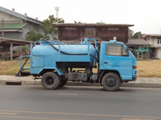 ขายรถอีซูซุNKR6ล้อช่วงสันเครื่อง88แรงสภาพบางเดิมทั้งคันคับ