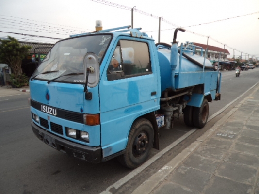 ขายรถอีซูซุNKR6ล้อช่วงสันเครื่อง88แรงสภาพบางเดิมทั้งคันคับ