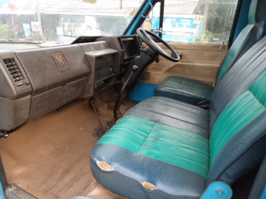 ขายรถอีซูซุNKR6ล้อช่วงสันเครื่อง88แรงสภาพบางเดิมทั้งคันคับ