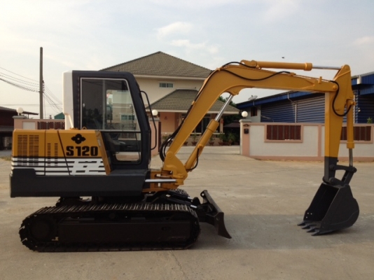 ขายรถขุด SUMITOMO - S120F2 (เท่า PC40) มีหัวเก๋ง ทำสีใหม่ นำเข้า มือสองจากญี่ปุ่นแท้ๆ