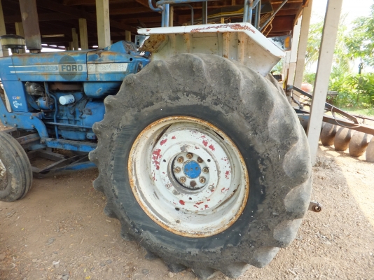 รถไถนา FORD 6600 มีผาน 7+ดันหน้า มีทะเบียน(ขาย2คัน)หรือแยก รถไถนา FORD 6600 มีผาน 7+ดันหน้า มีทะเบียน(ขาย2คัน)หรือแยก