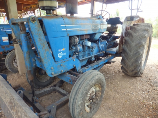 รถไถนา FORD 6600 มีผาน 7+ดันหน้า มีทะเบียน(ขาย2คัน)หรือแยก รถไถนา FORD 6600 มีผาน 7+ดันหน้า มีทะเบียน(ขาย2คัน)หรือแยก