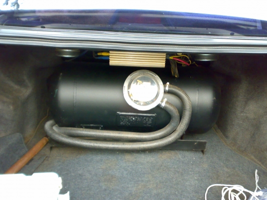 ท้ายโด่ง ปี 94 เครื่อง 1600cc เกียร์ MT  ไฟฟ้า LPG ลงเล่มแล้วครับ