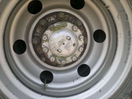 ขายรถหัวลาก 10 ล้อ 2 เพลา HINO เมก้า 320 ปี.47 มี 2 คัน สนใจโทร จัดแนนซ์ได้