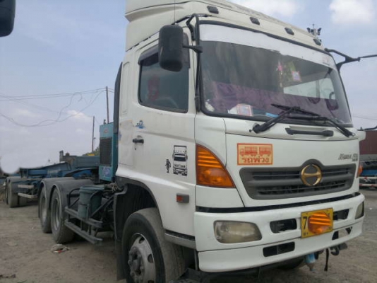 ขายรถหัวลาก 10 ล้อ 2 เพลา HINO เมก้า 320 ปี.47 มี 2 คัน สนใจโทร จัดแนนซ์ได้