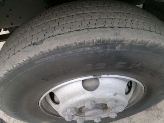 ขายรถหัวลาก 10 ล้อ 2 เพลา HINO เมก้า 320 ปี.47 มี 2 คัน สนใจโทร จัดแนนซ์ได้