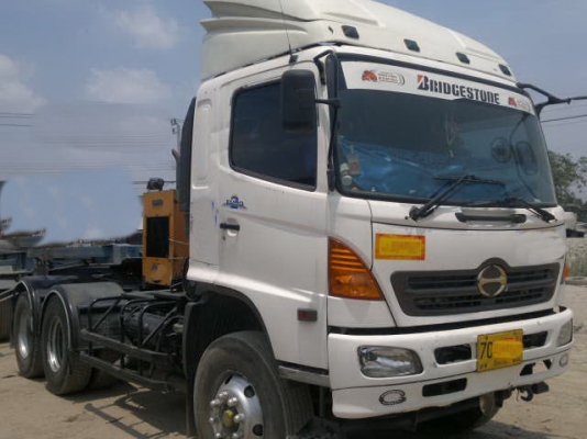 ขายรถหัวลาก 10 ล้อ 2 เพลา HINO เมก้า 320 ปี.47 มี 2 คัน สนใจโทร จัดแนนซ์ได้