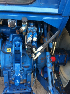 ขาย FORD เสื้อลาย