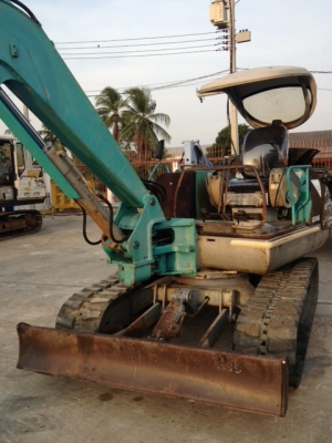 รถขุด-ดัน KOBELCO SK045 มือสองญี่ปุ่นแท้ นำเข้าเอง พร้อมใช้งาน