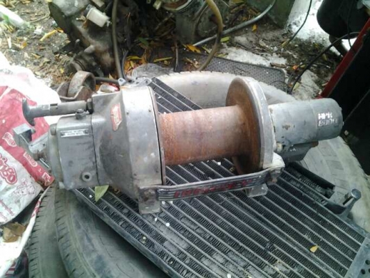 ขายวิ้นซ์ hydraulic USA  ยี่่ห้อtulsa