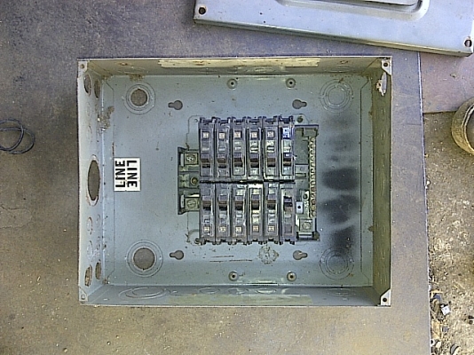 ขาย..ตู้เซอร์กิตสแควรดี 12 ช่อง