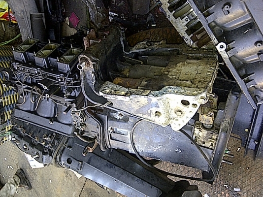 ขาย..ซากเครื่อง เมอร์คิวรี่ 6สูบ