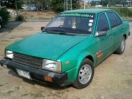NISSAN SUNNY FF 1300 CC. MT ปี 89 รถบ้านสภาพดีพร้อมใช้งานได้เลยไม่มีปัญหาครับ เครื่องแรงดีวิ่ง 120 ได้สบาย ภายในเก๋งคอนโซลสวยครบ ช่วงล่างดียางสภาพดี 60\% พร้อมใช้งาน เอกสารเล่มทะเบียนครบพร้อมโอน ราคาต่อรองได้นะครับ